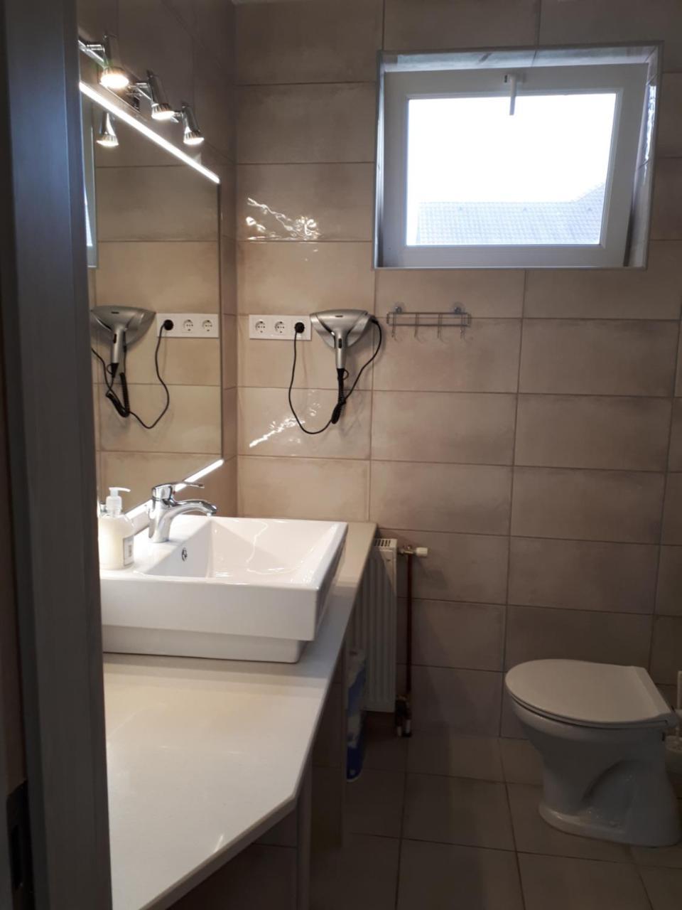 Kertvárosi Apartman Tiszaújváros Exterior foto