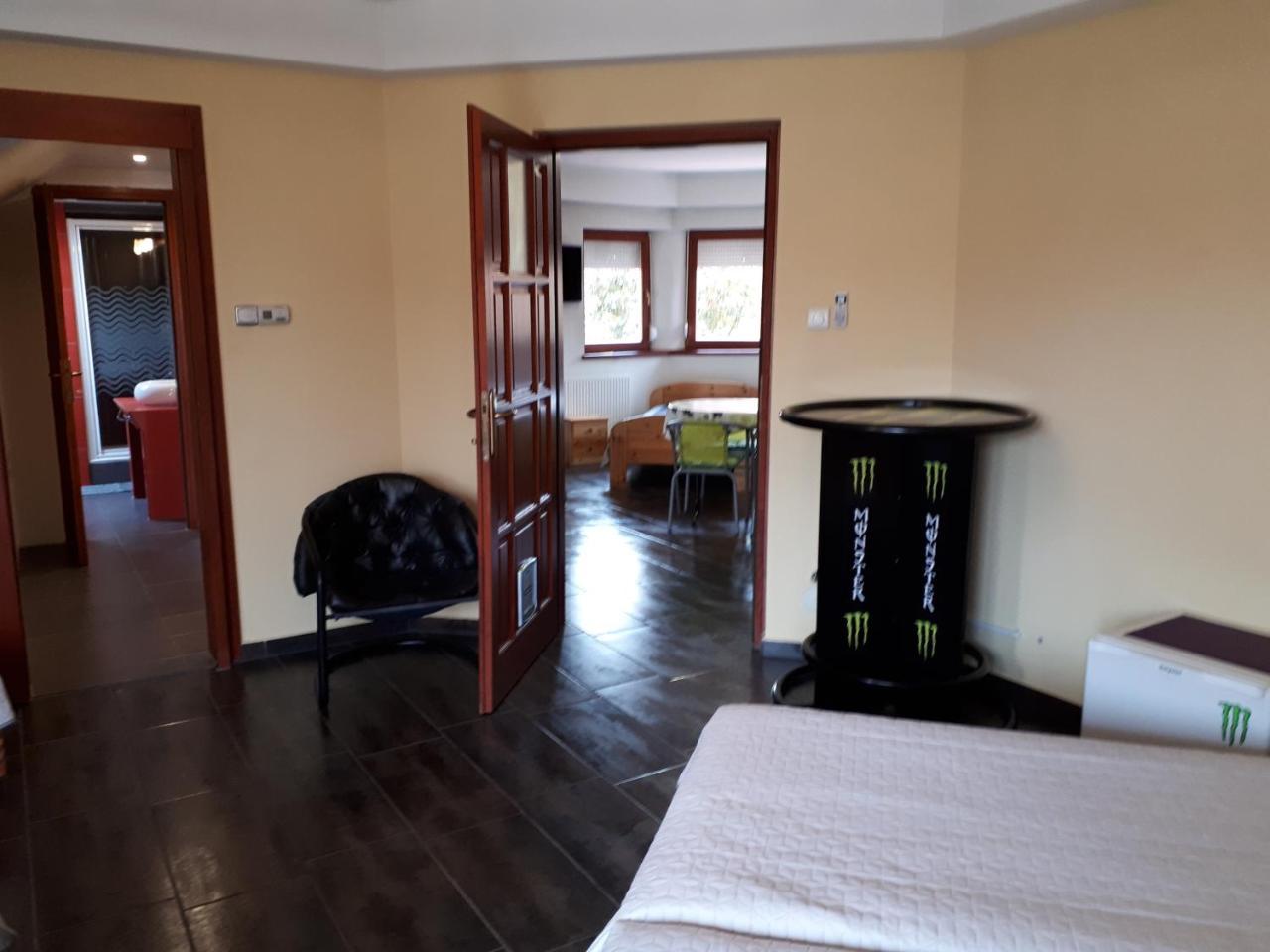Kertvárosi Apartman Tiszaújváros Exterior foto