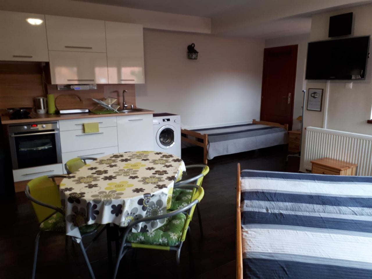 Kertvárosi Apartman Tiszaújváros Exterior foto